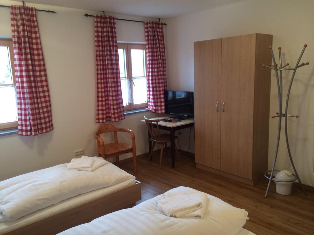 Hotel Stangl-Hof à Forstinning Extérieur photo